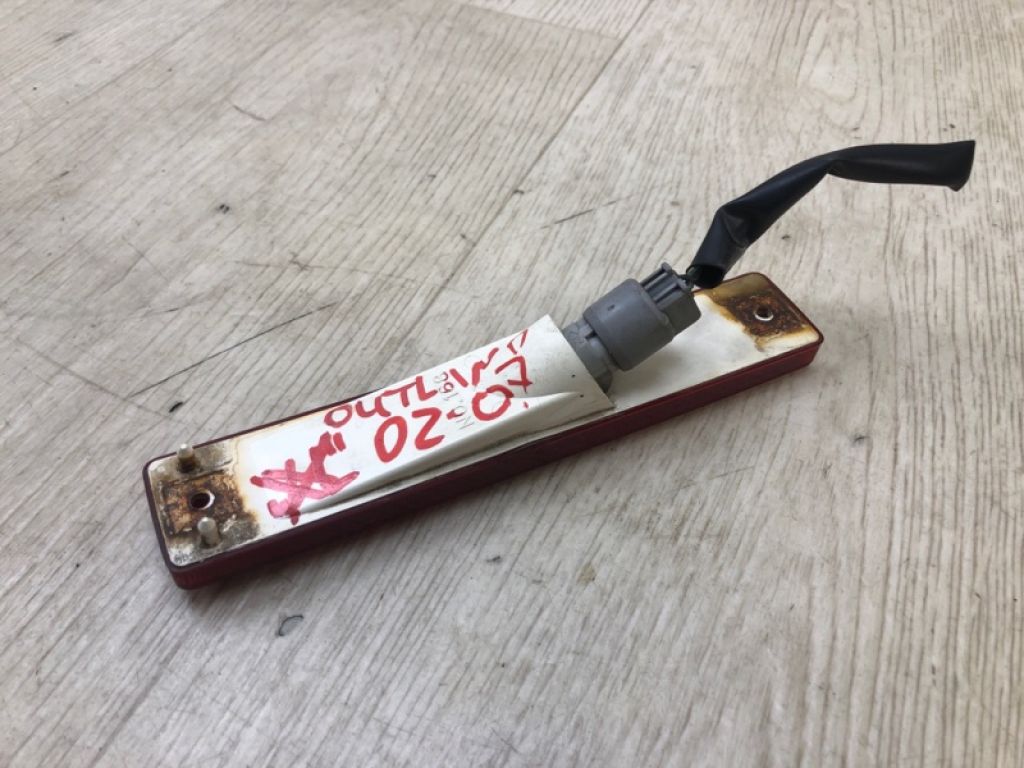 MR124429 | Стоп-сигнал додатковий MITSUBISHI OUTLANDER 03-07 - Фото 2