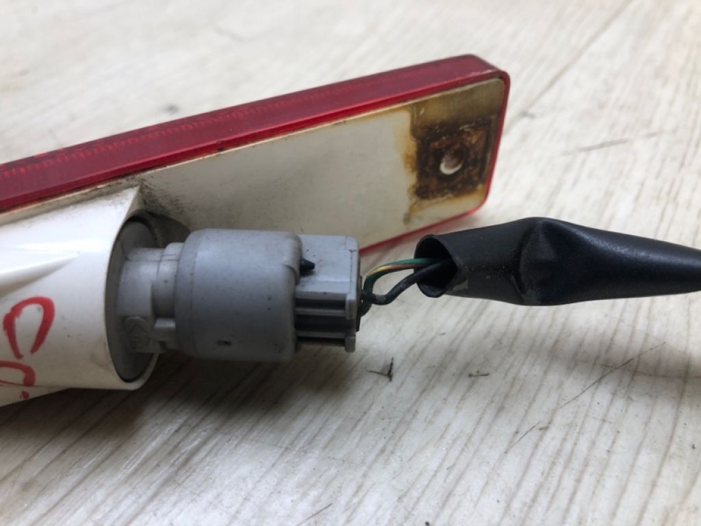 MR124429 | Стоп-сигнал додатковий MITSUBISHI OUTLANDER 03-07 - Фото 3