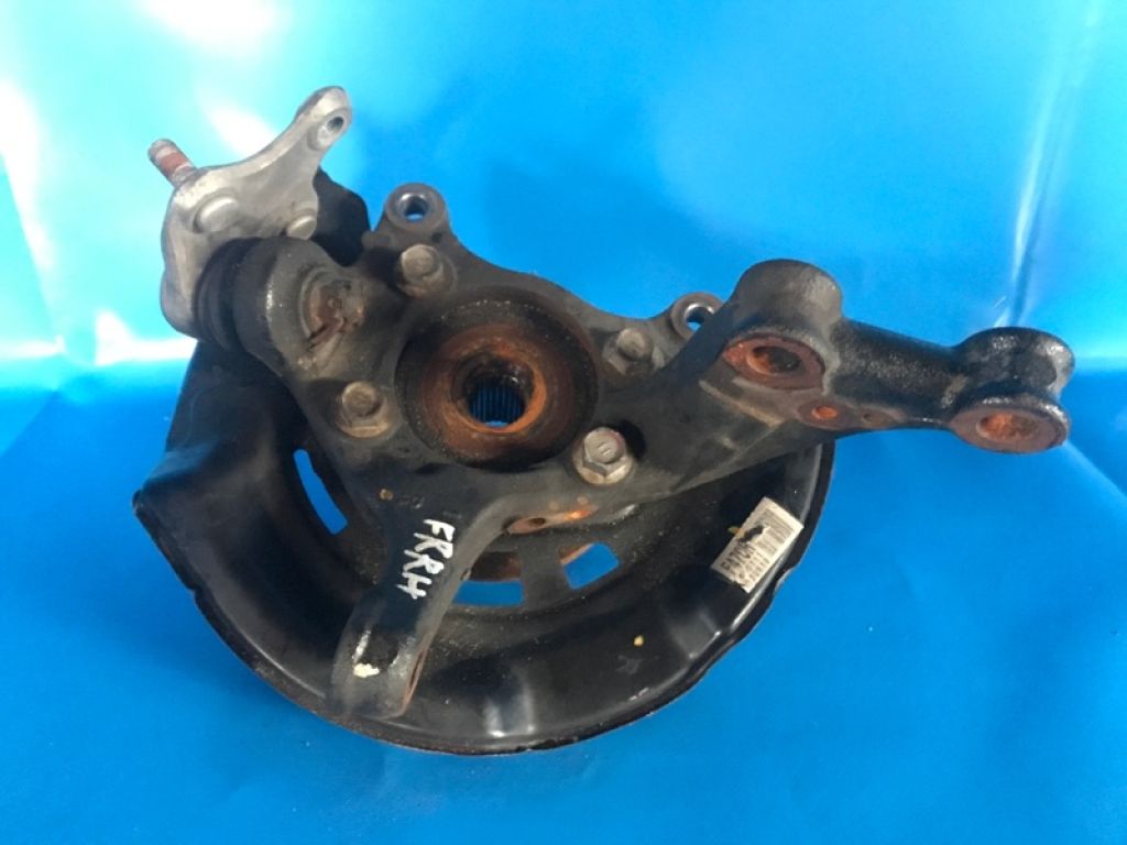 43211-02170 | Кулак поворотний передн. прав. TOYOTA AURIS 06-12