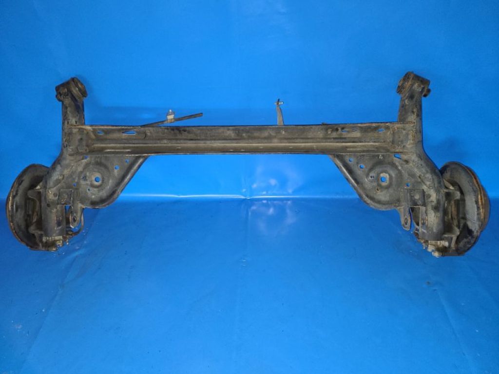 55501-3NA1A | Балка задней подвески NISSAN LEAF 10-17 - Фото 8