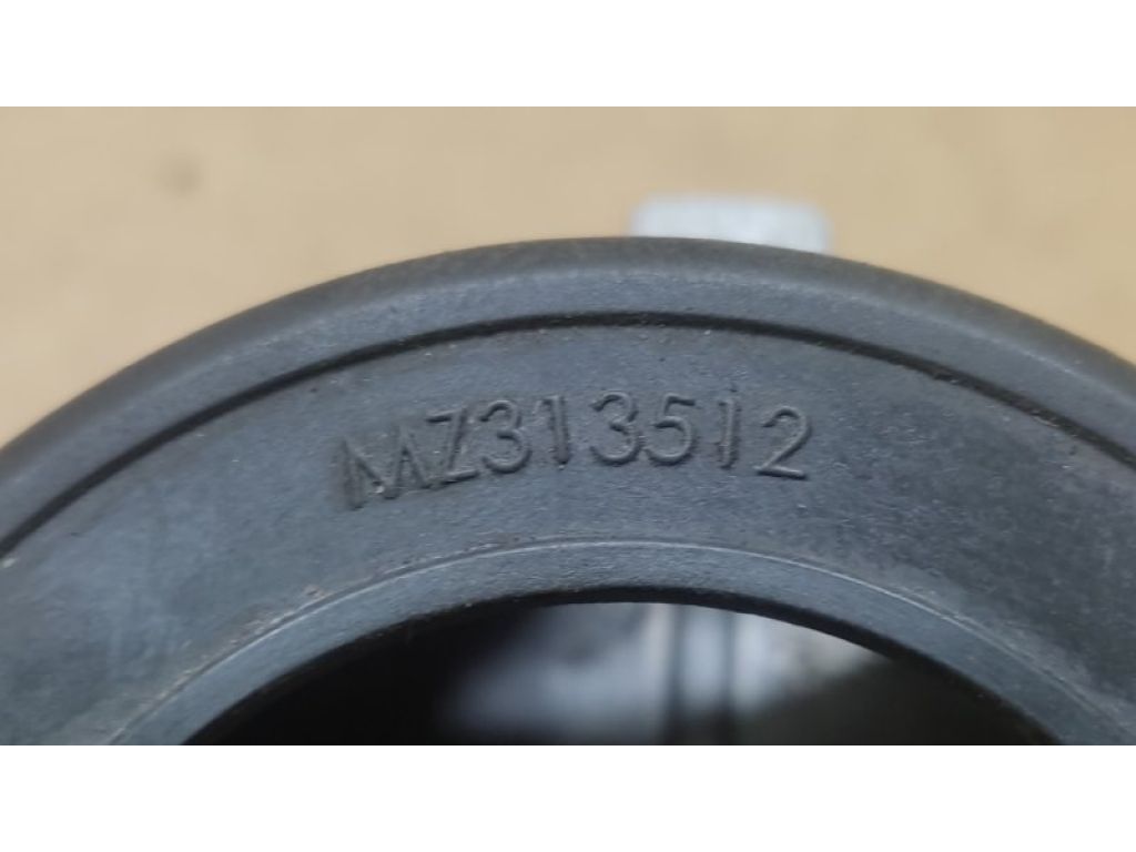MZ313512 | Лючок топливного бака MITSUBISHI ECLIPSE 05-08 - Фото 4