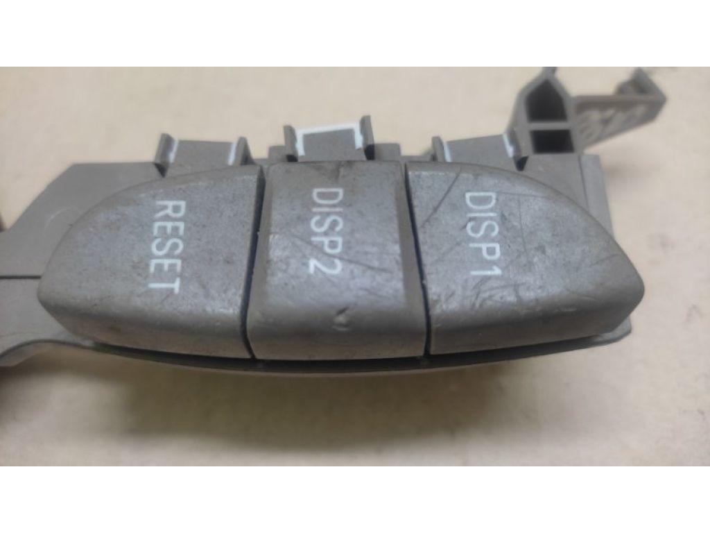 84245-50010-E0 | Кнопки руля LEXUS LS430 00-06 - Фото 2