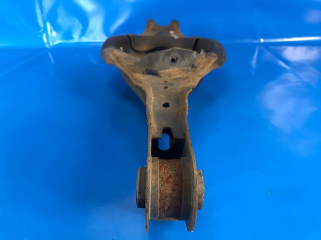 KD35-28-300 | Важіль задньої підвіски нижній поперечний прав. MAZDA CX-5 (KE) 11-17 - Фото 4