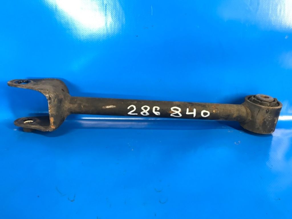 KD35-28-500 | Важіль задньої підвіски поперечний прав. MAZDA CX-5 (KE) 11-17
