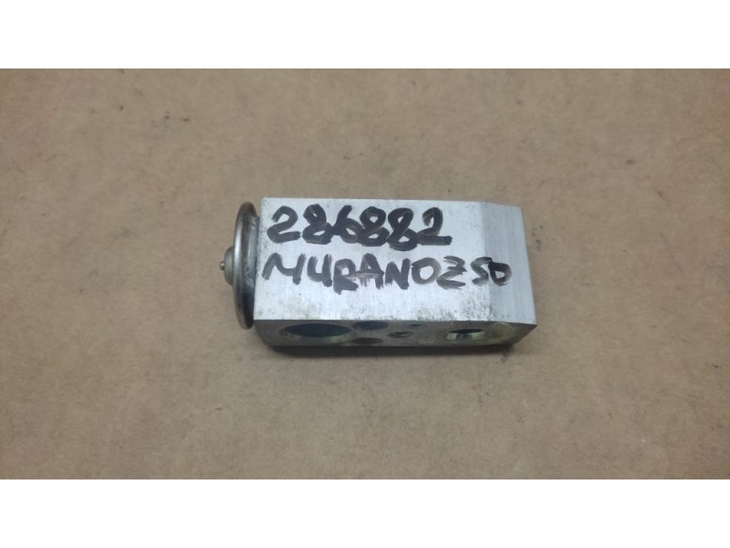 92200-9H205 | Клапан кондиционера NISSAN MURANO Z50 02-07