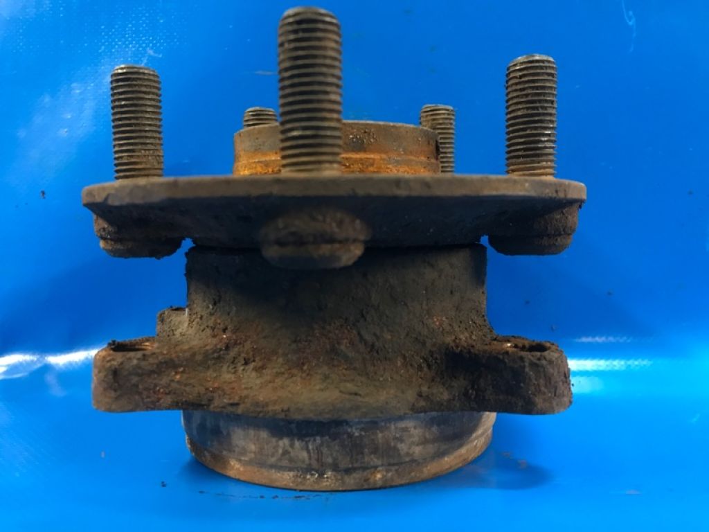 4355047010 | Ступица передн. прав. TOYOTA PRIUS - 30 09-17 - Фото 4