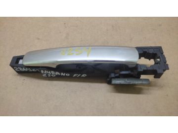 Ручка двері зовнішня передн. прав. NISSAN MURANO Z50 02-07