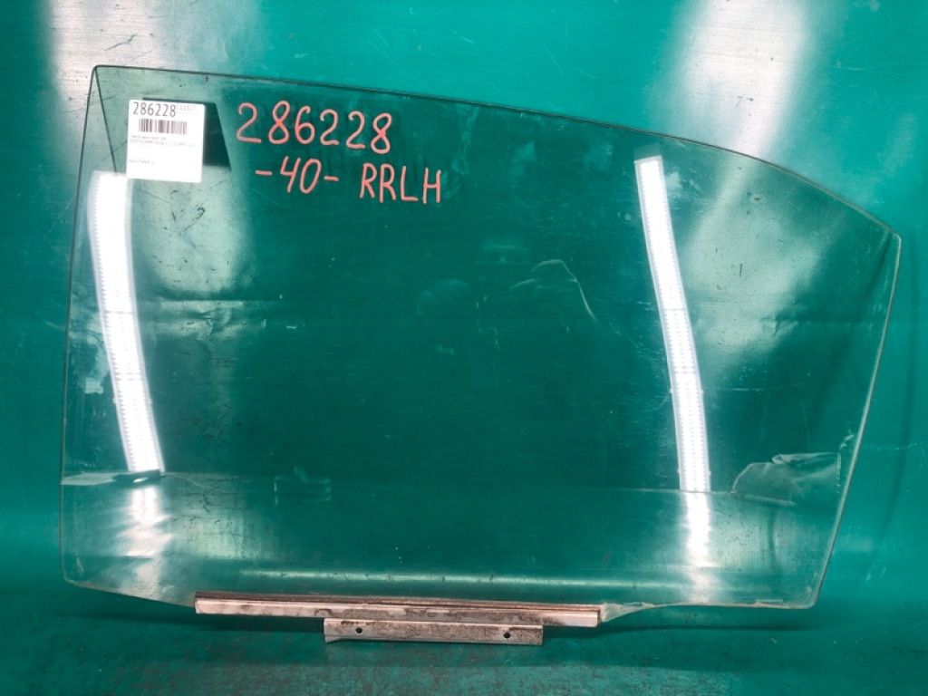68104-06090 | Стекло двери задн. лев. TOYOTA CAMRY 40 06-11
