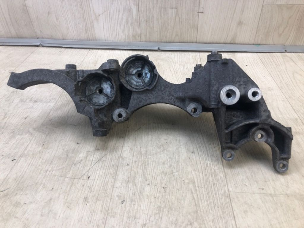 07K903141B | Кронтейн генератора VOLKSWAGEN JETTA USA 10-17 - Фото 4