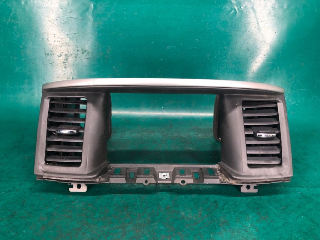 68270-9PE0A | Накладка торпедо-центр. NISSAN PATHFINDER R52 12-21