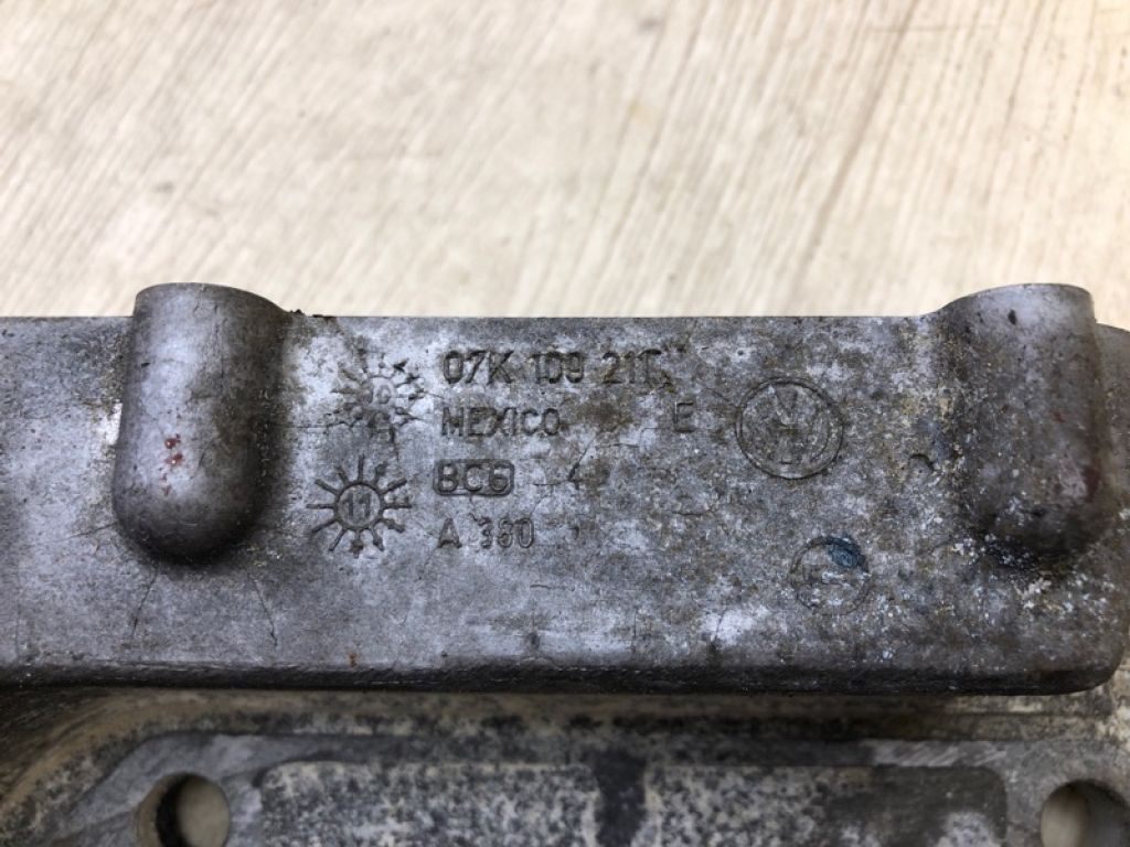 07K109210F | Кришка коленвала VOLKSWAGEN JETTA USA 10-17 - Фото 5