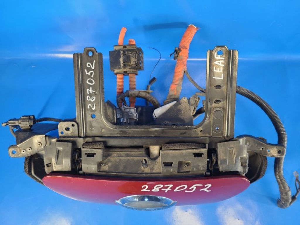 65701-3NB1B | Зарядное гнездо (розетка) NISSAN LEAF 10-17 - Фото 2