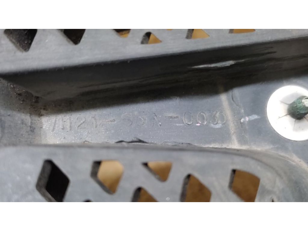 71121-S5A-003ZK | Решітка радіатора HONDA CIVIC ES 00-05 - Фото 3