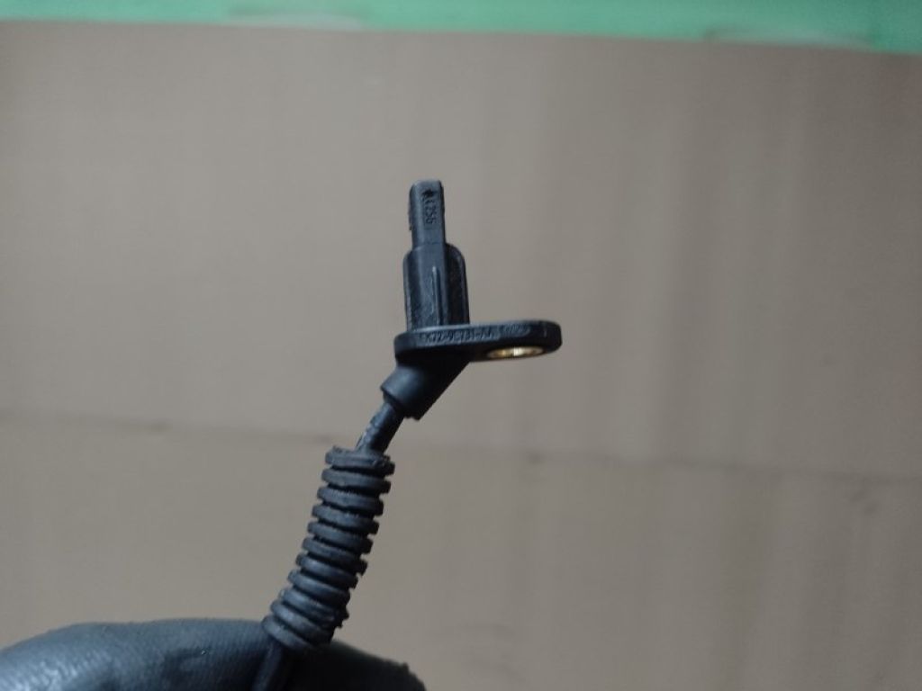 LR071974 | Датчик ABS передн. LAND ROVER EVOQUE 2012-2018 - Фото 3