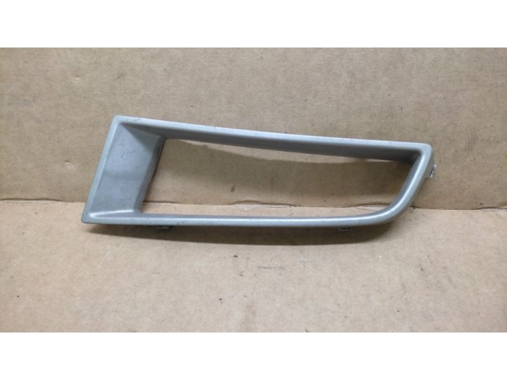 BR5H-50-C22 | Накладка протитуманної фари передн. лів. MAZDA 3 BK 03-08