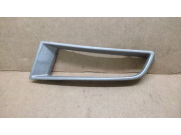Накладка противотуманной фары передн. лев. MAZDA 3 BK 03-08