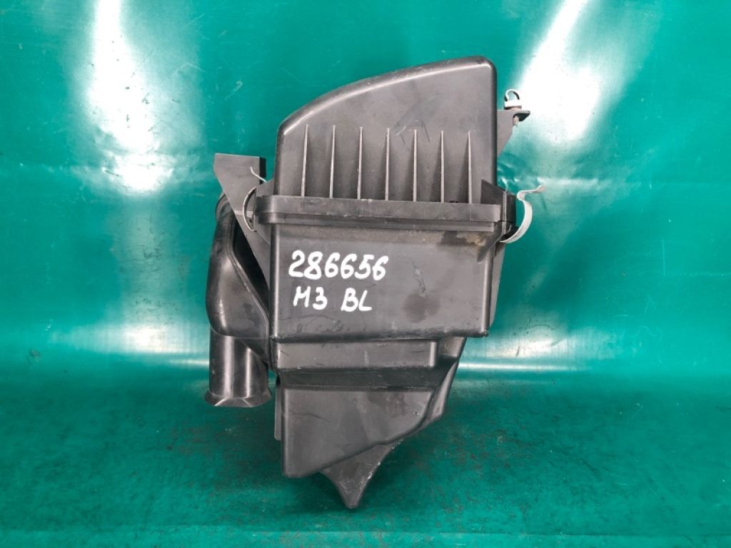 PE07-13-320D | Корпус воздушного фильтра MAZDA 3 BL 09-13 - Фото 2