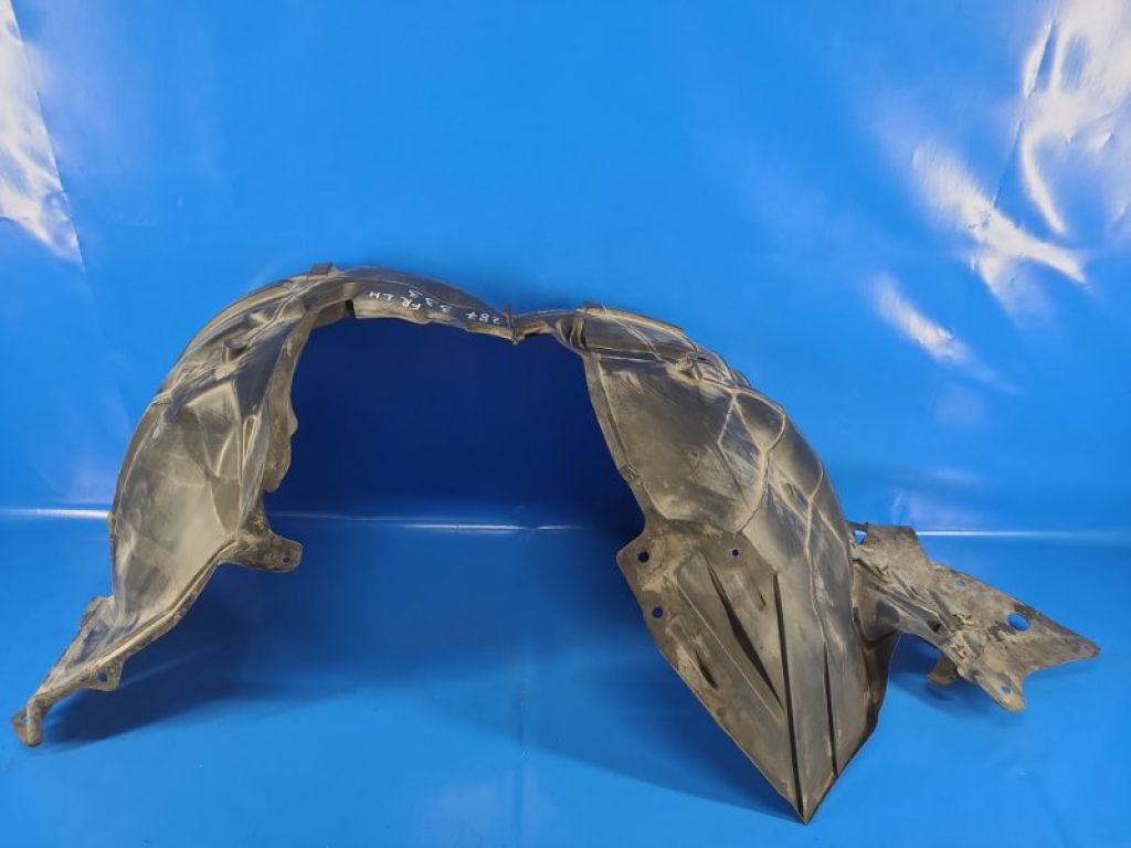 638433NA0A | Підкрилок передн. лів. NISSAN LEAF 10-17