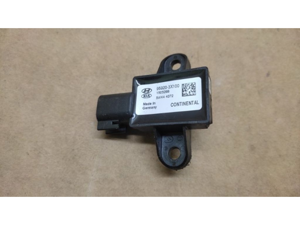 95920-3X100 | Датчик удара HYUNDAI ELANTRA MD 10-15