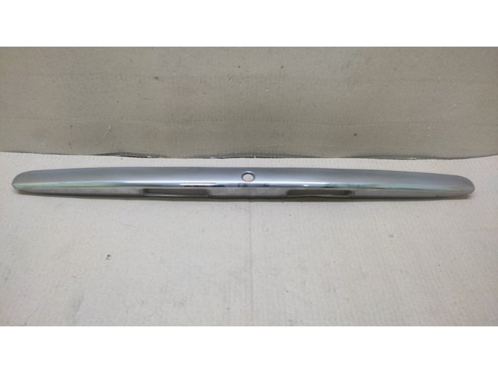 76801-AA010 | Панель подсветки номера TOYOTA CAMRY 30 02-06