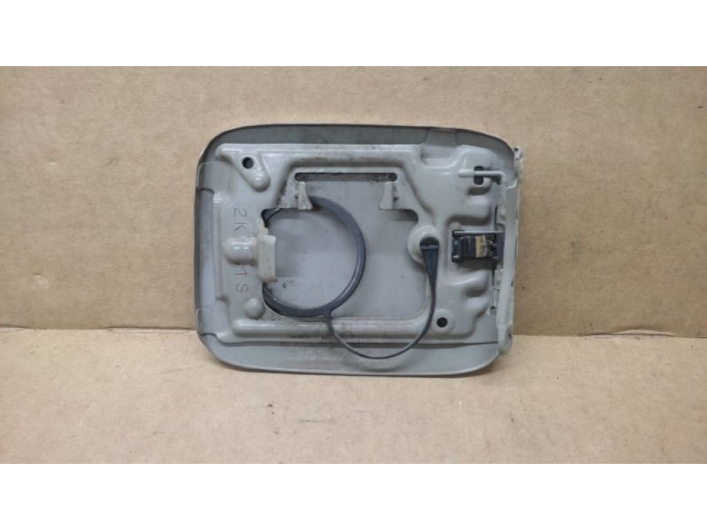 77350-48011 | Лючок топливного бака LEXUS RX300 98-03 - Фото 2