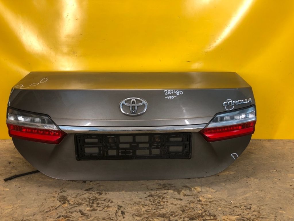 6440102A30 | Крышка багажника TOYOTA COROLLA E170 13-19
