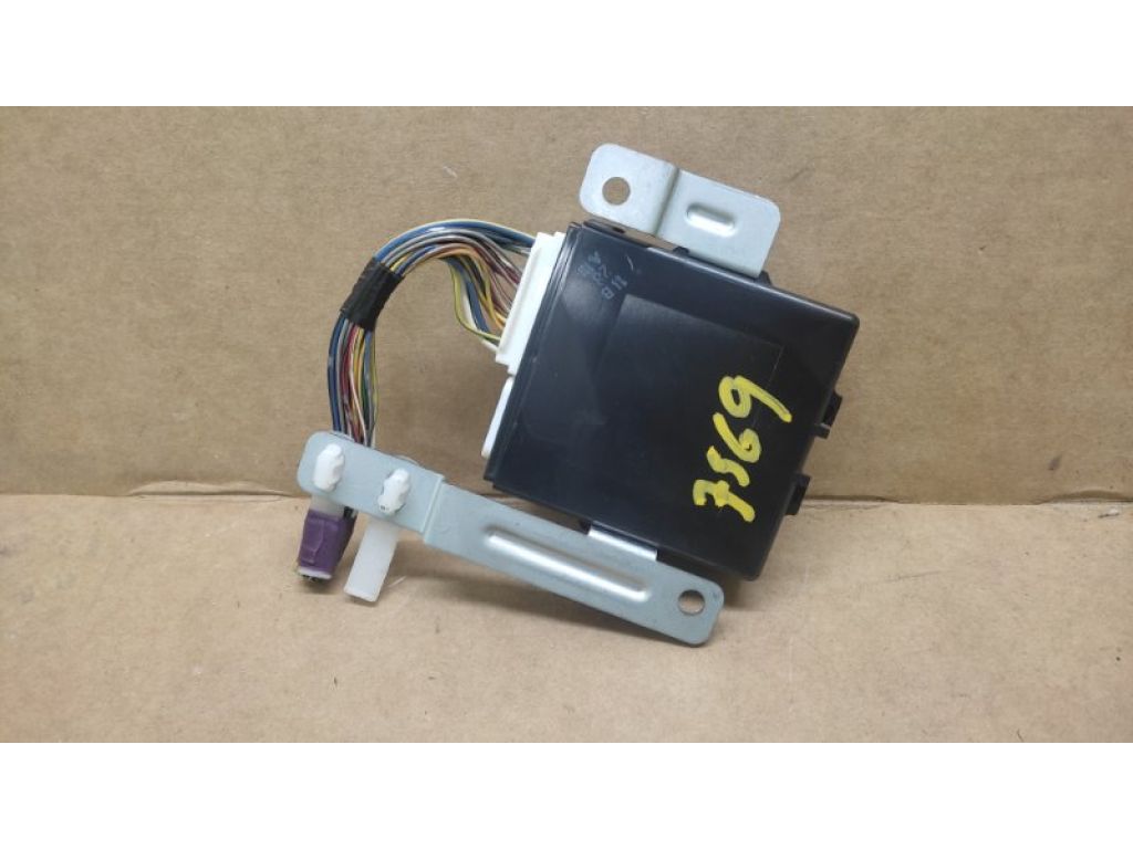 89224-48020 | Блок управления дверей задн. лів. LEXUS RX300 98-03 - Фото 3