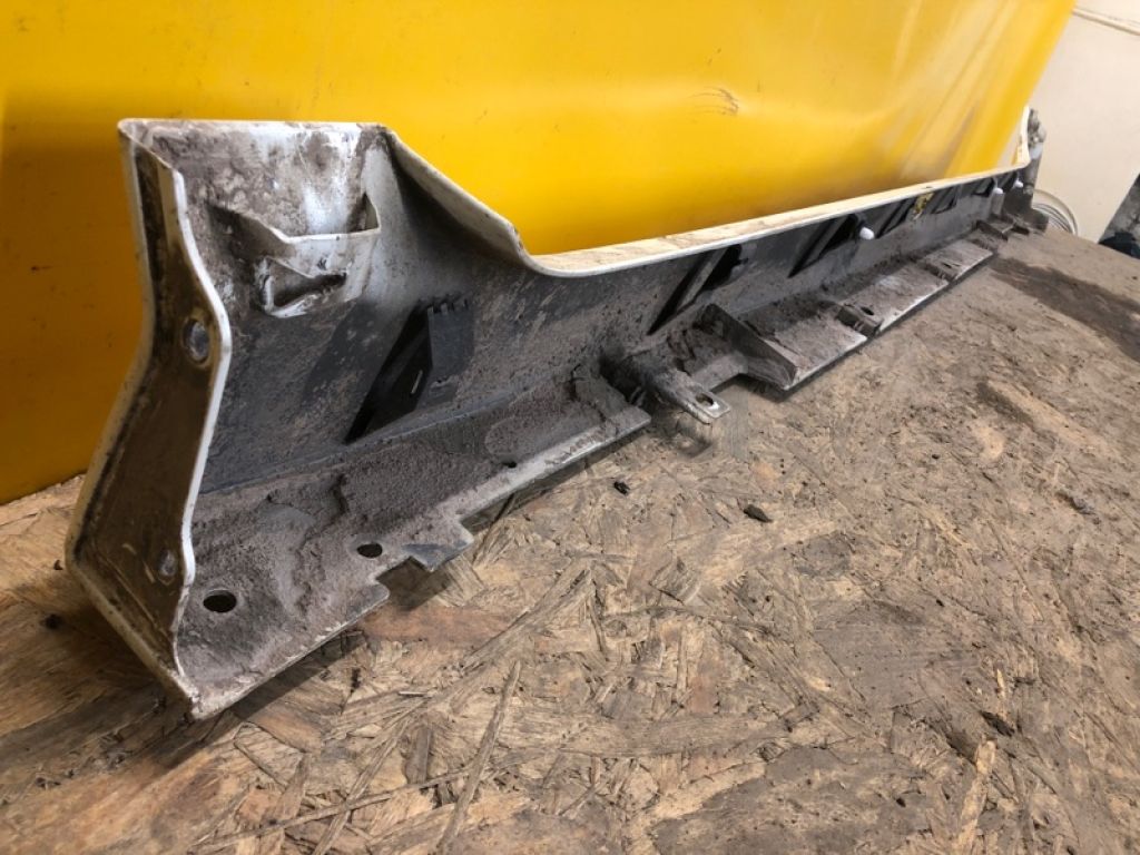 76852-5SA0A | Накладка порога наружная прав. NISSAN LEAF 18- - Фото 3