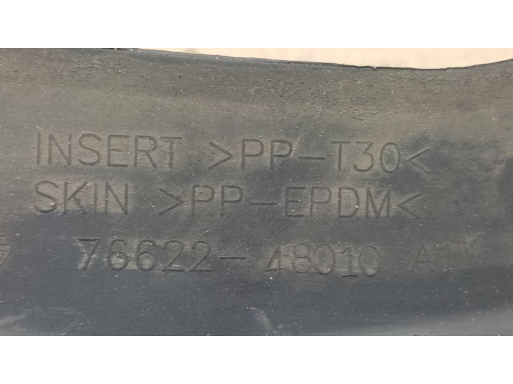 76622-48010-B0 | Бризговик передн. лів. LEXUS RX300 98-03 - Фото 4