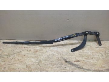 Поводок стеклоочистителя передний прав. LEXUS RX300 98-03