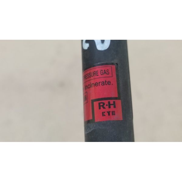 Амортизатор капоту правий LEXUS RX300 98-03 53440-49075 — 3