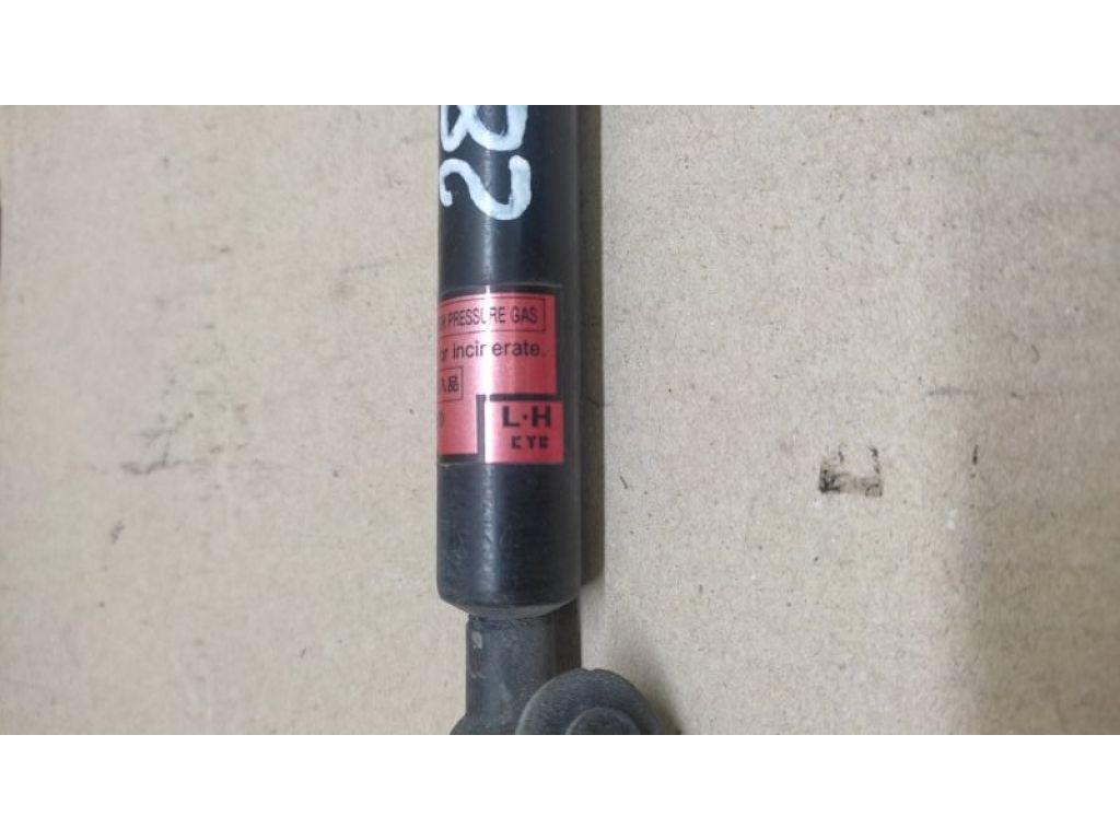 53450-49045 | Амортизатор капоту лів. LEXUS RX300 98-03 - Фото 2