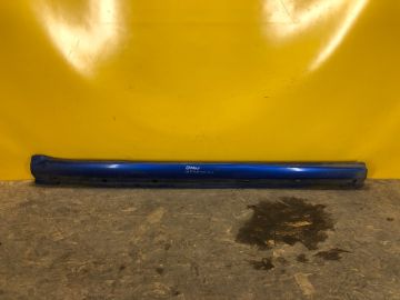 Накладка порогу зовнішня лів. SUBARU IMPREZA 00-07 GD/GG