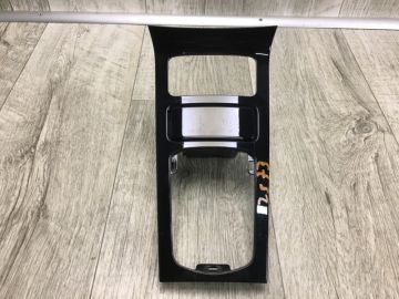 накладка в салоні PORSCHE CAYENNE 10-18