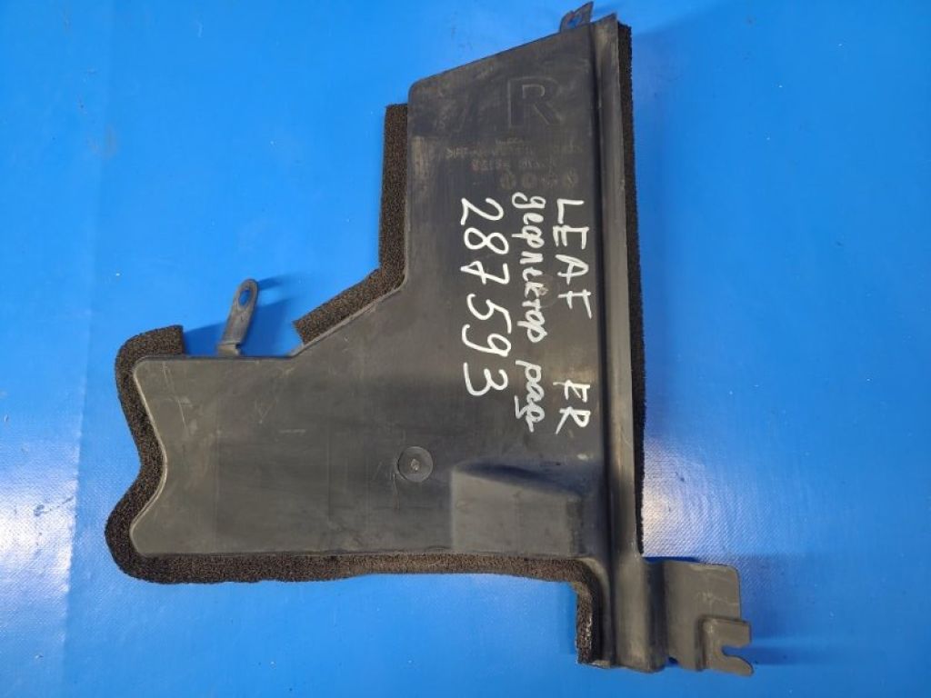 92184-3NK0A | Дефлектор радиатора NISSAN LEAF 10-17