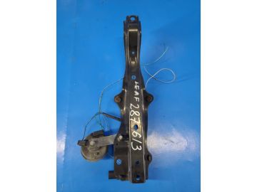 Кронштейн замка капота NISSAN LEAF 10-17