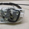 80500-ZP70A | Замок двери передн. прав. NISSAN FRONTIER 04-21 - Превью 4