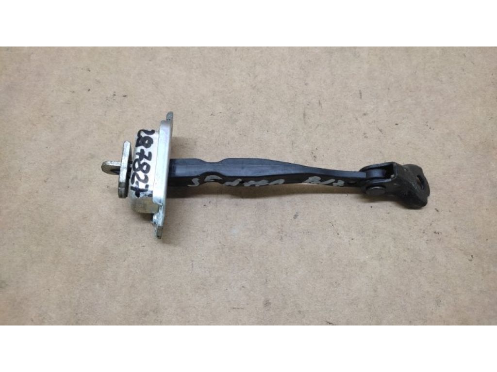 80430-3RA0A | Ограничитель двери передн. прав. NISSAN SENTRA B17 12-21