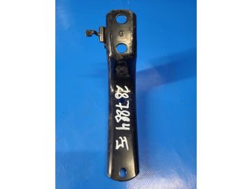 Кронштейн подножки лев. TOYOTA LAND CRUISER 200 08-21