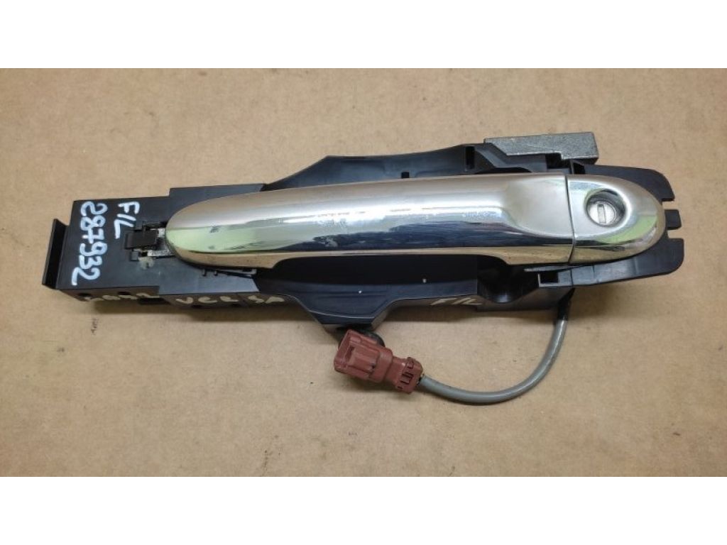 82640-3BA0A | Ручка двері зовнішня передн. лів. NISSAN VERSA B17 11-19