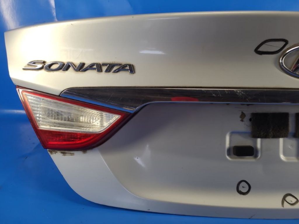 69200-3Q000 | Кришка багажника HYUNDAI SONATA YF 10-14 - Фото 8