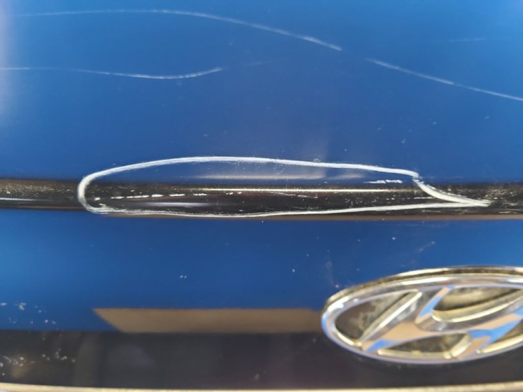 69200-3Q000 | Кришка багажника HYUNDAI SONATA YF 10-14 - Фото 11