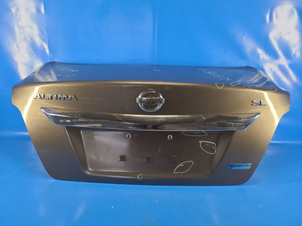 84300-3TA0A | Кришка багажника NISSAN ALTIMA L33 12-18