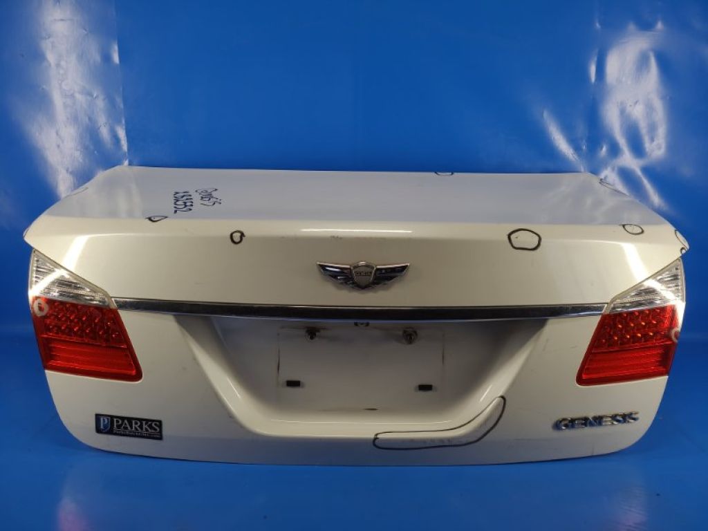 69200 3M200 | Крышка багажника HYUNDAI GENESIS SEDAN 08-13