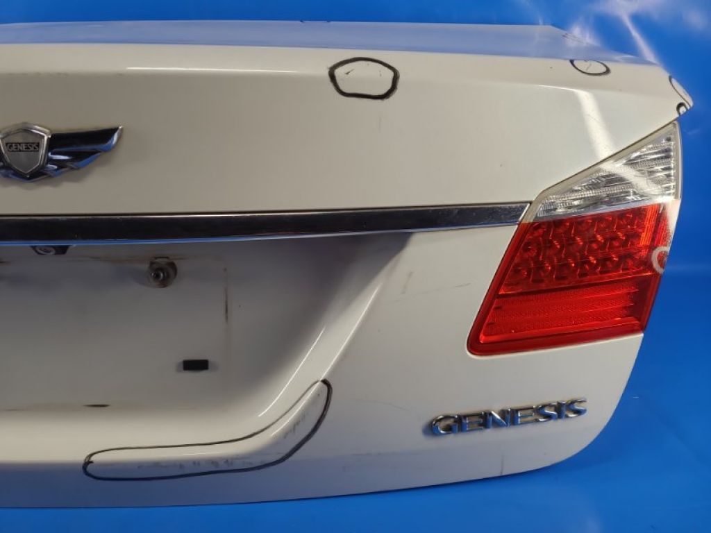 69200 3M200 | Крышка багажника HYUNDAI GENESIS SEDAN 08-13 - Фото 14
