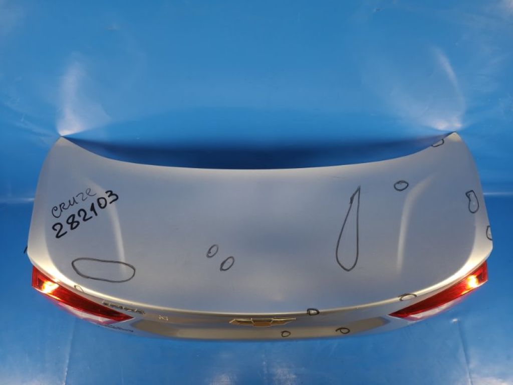84209473 | Кришка багажника CHEVROLET CRUZE 15- - Фото 2