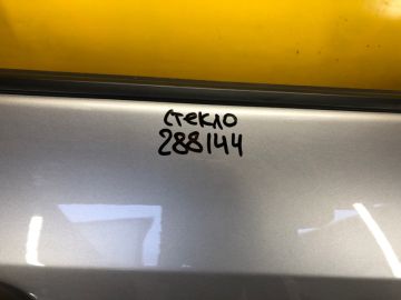 Скло дверей передн. прав. TOYOTA RAV4 18-