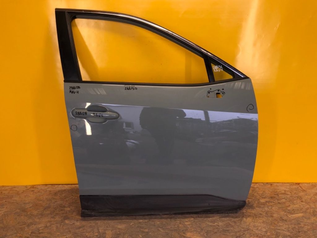67001-42160 | Дверь передн. прав. TOYOTA RAV4 18-