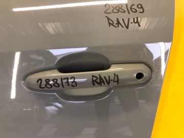 Ручка двері зовнішня передня ліва TOYOTA RAV4 18- Ручка двері зовнішня передня ліва TOYOTA RAV4 18-