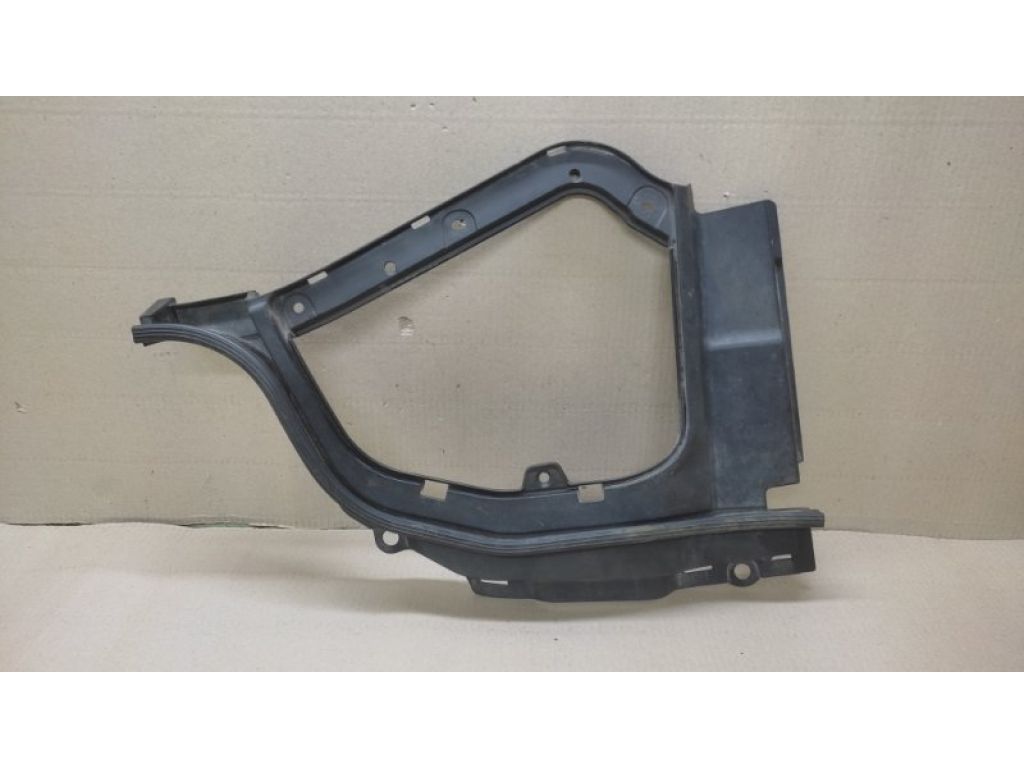 64895-EH100 | Пластик подкапотного отсека лев. INFINITI M35/M45 04-10